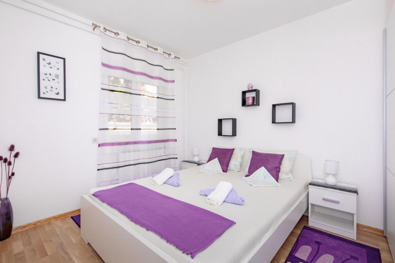 Apartment Lavanda With Beautiful Garden Krk Town Exteriör bild